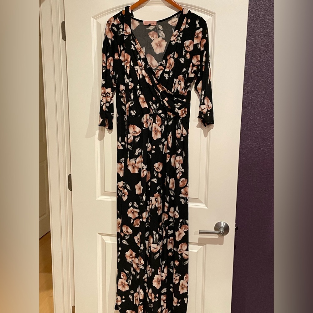 Floral Faux Wrap Maxi Dress with V-Neck and 3/4 Sleeves